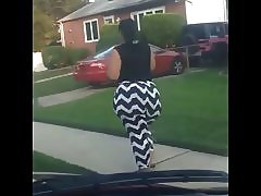 BBW pirni bootywalking